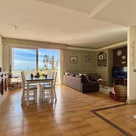 Casa Del Mar Apartment Ситжес Екстериор снимка